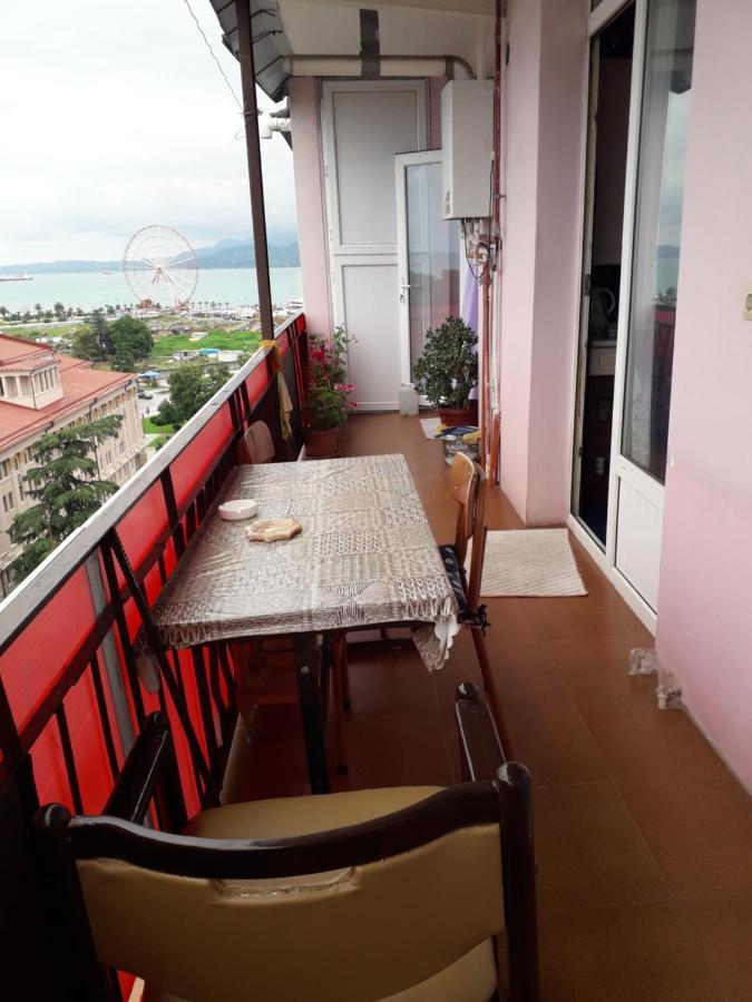 Apartment Boulevardside 巴统 外观 照片